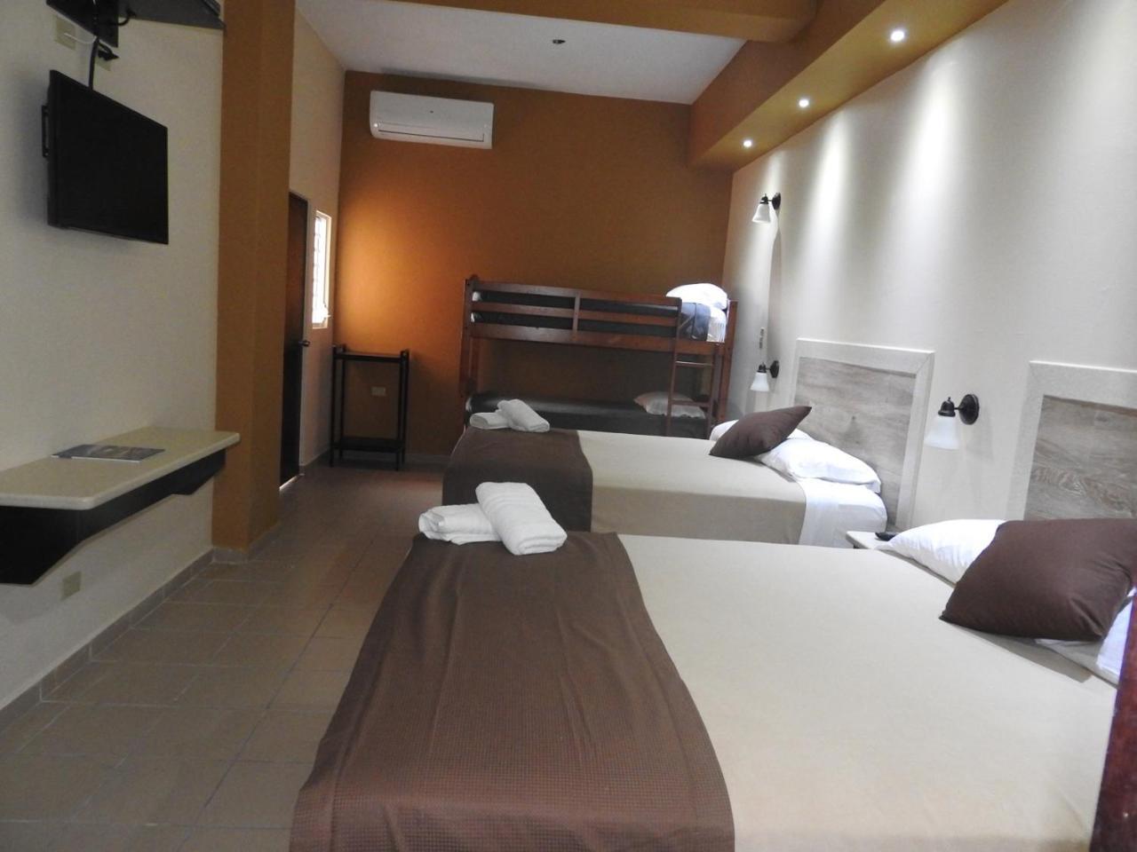 Hotel Dreams Miramar San Juan Esterno foto